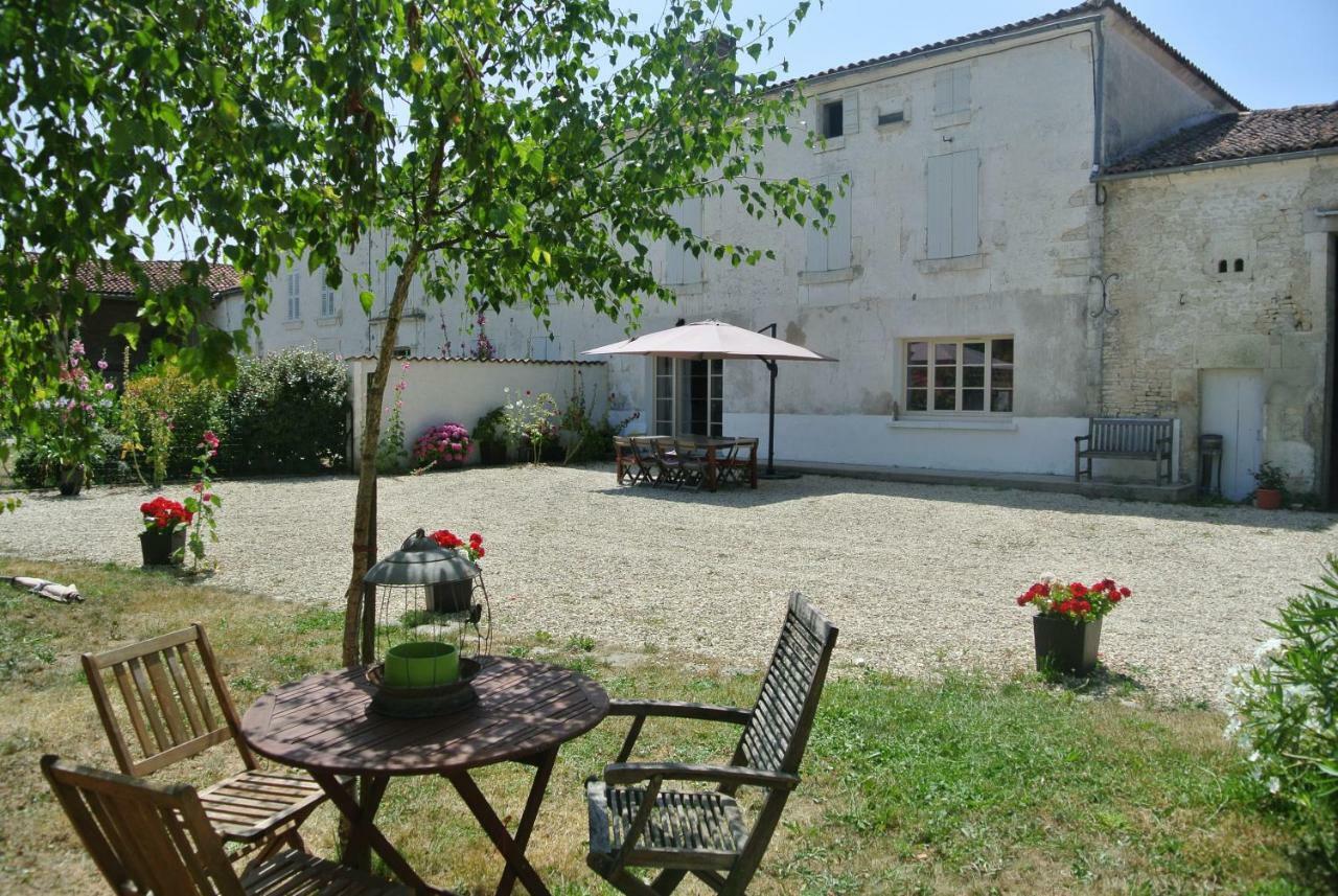 La Ferme Fortin Gensac-la-Pallue Exterior foto